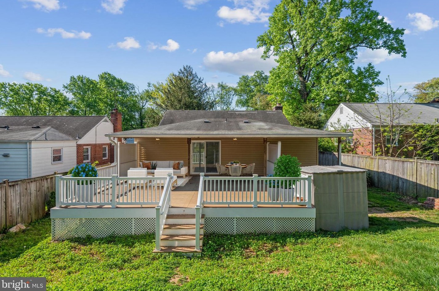 1513 Windham Ln, Silver Spring MD  20902-3769 exterior