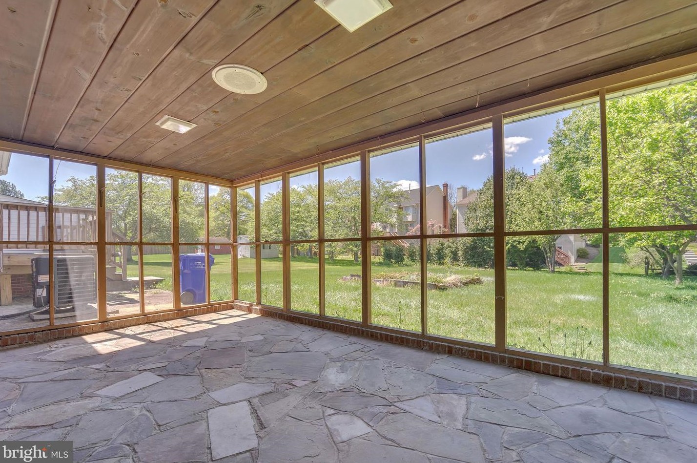 11104 Easecrest Dr, Silver Spring MD 20902-3509 exterior