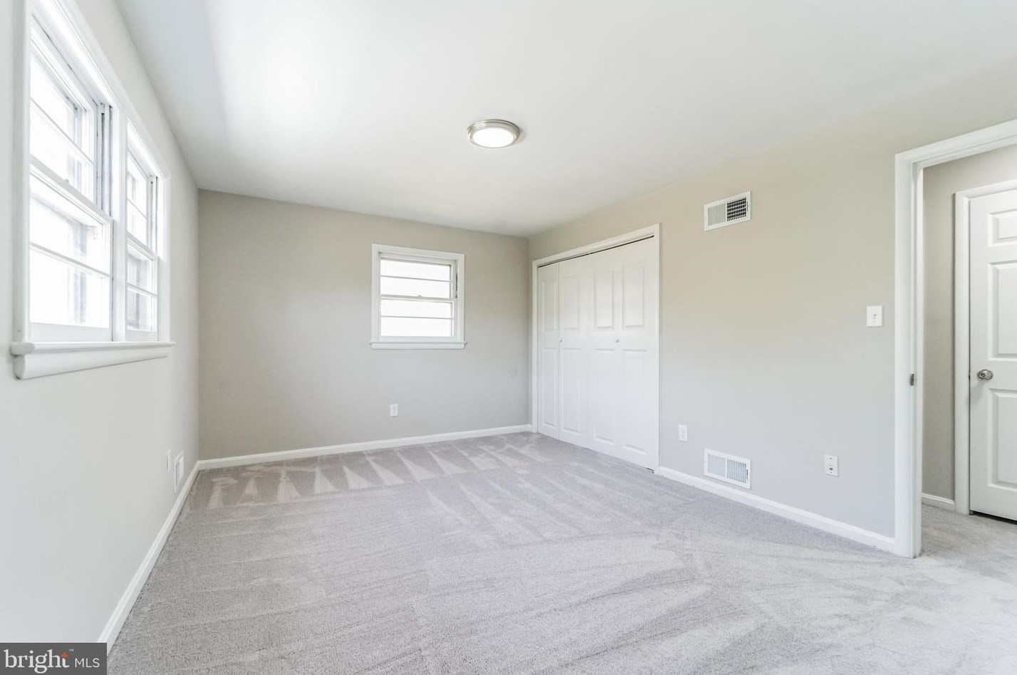 11104 Easecrest Dr, Silver Spring MD 20902-3509 exterior