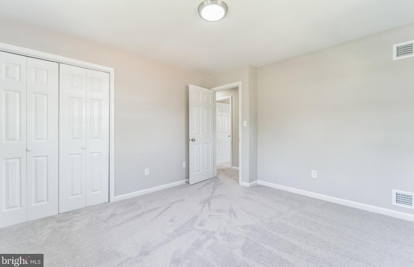 11104 Easecrest Dr, Silver Spring MD 20902-3509 exterior