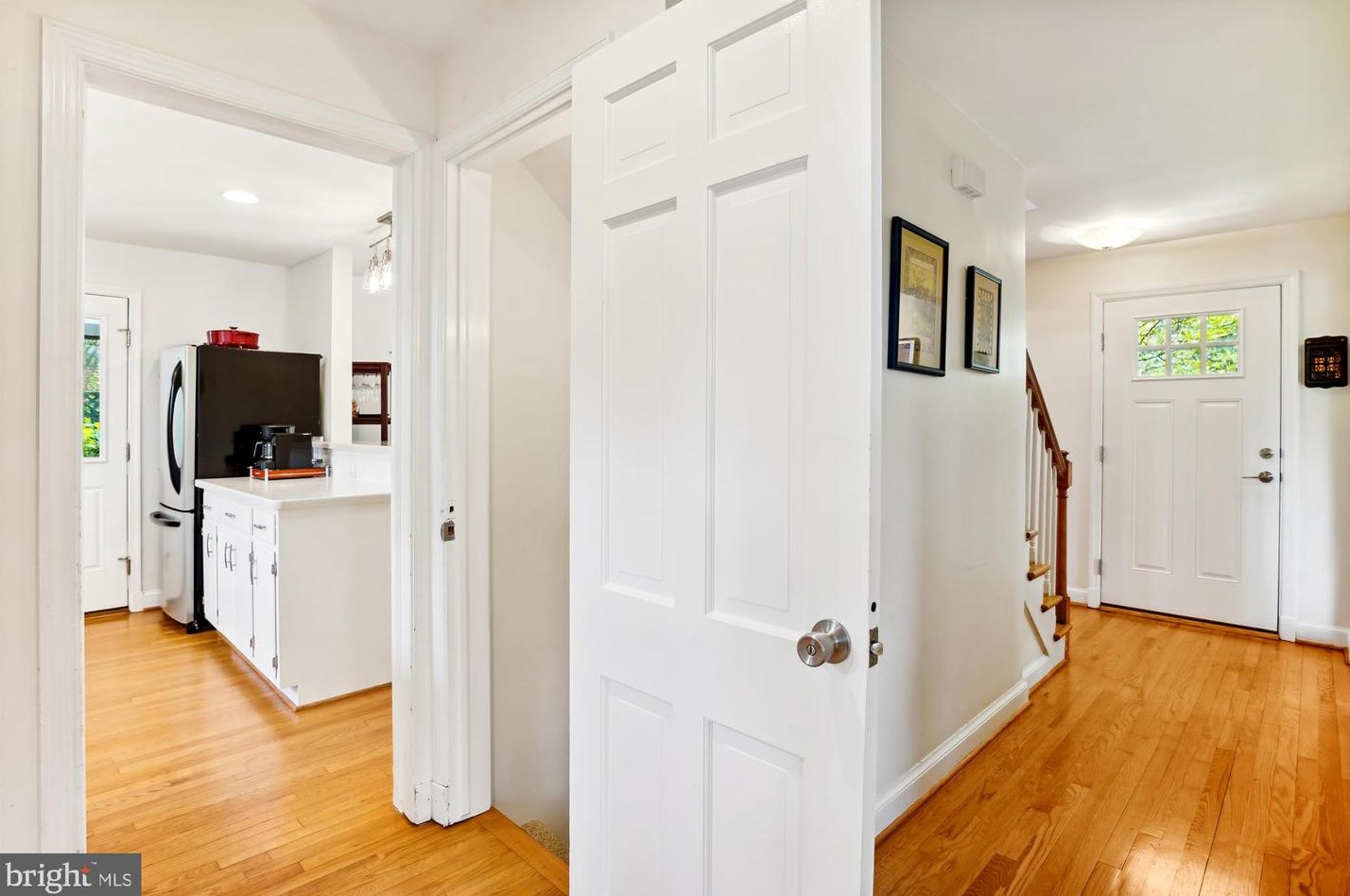 9203 Summit Rd, Silver Spring MD 20910-4132 exterior