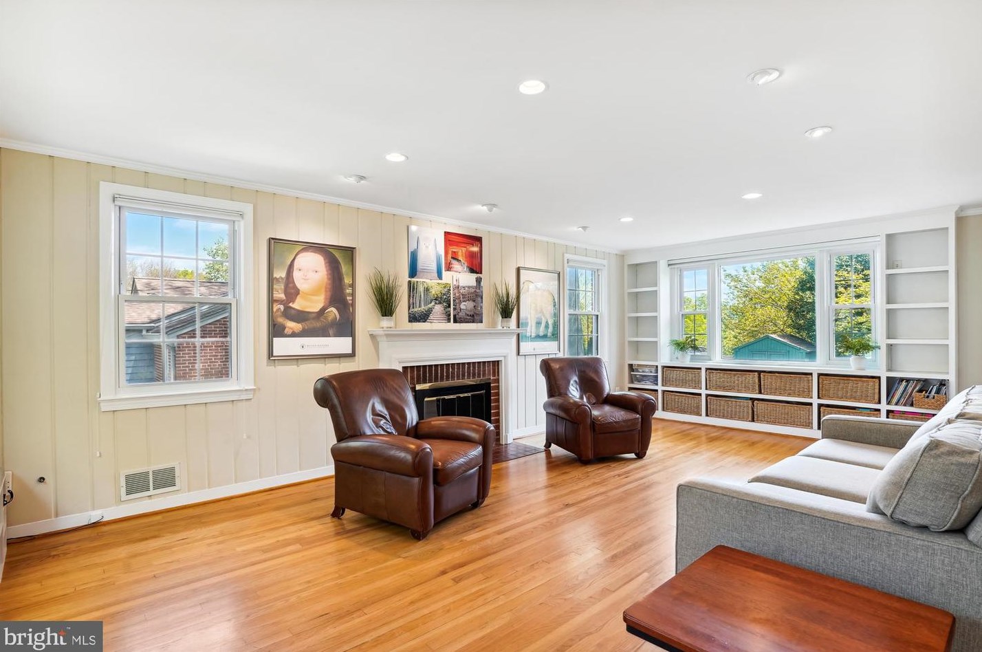 9203 Summit Rd, Silver Spring MD 20910-4132 exterior