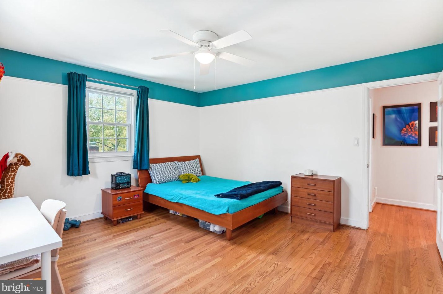 9203 Summit Rd, Silver Spring MD 20910-4132 exterior