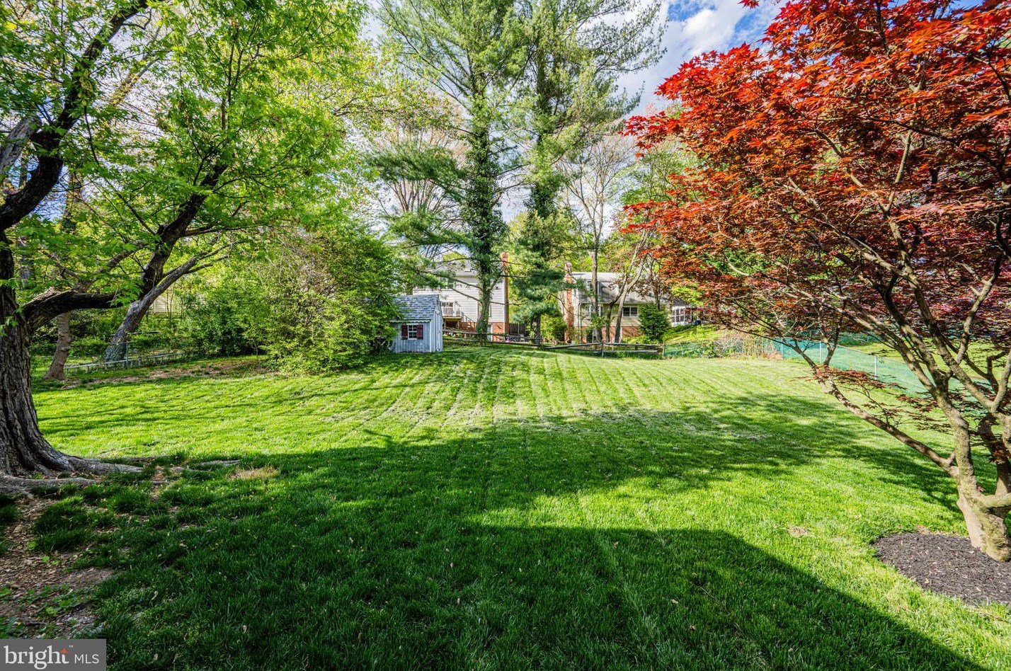 1517 Arbor View Rd, Silver Spring MD  20902-1406 exterior