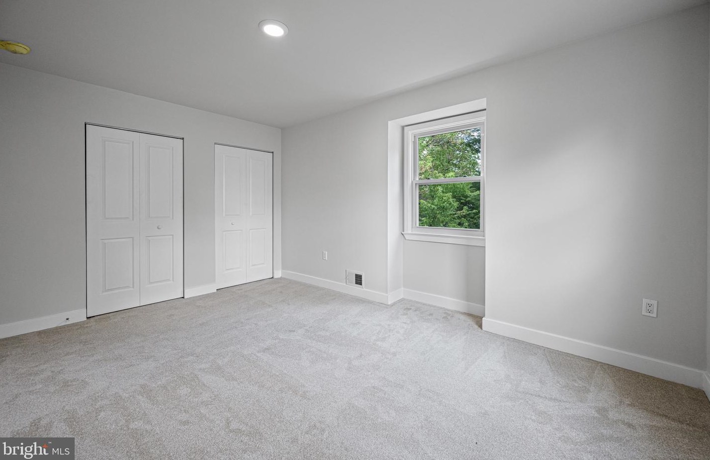 1517 Arbor View Rd, Silver Spring MD  20902-1406 exterior