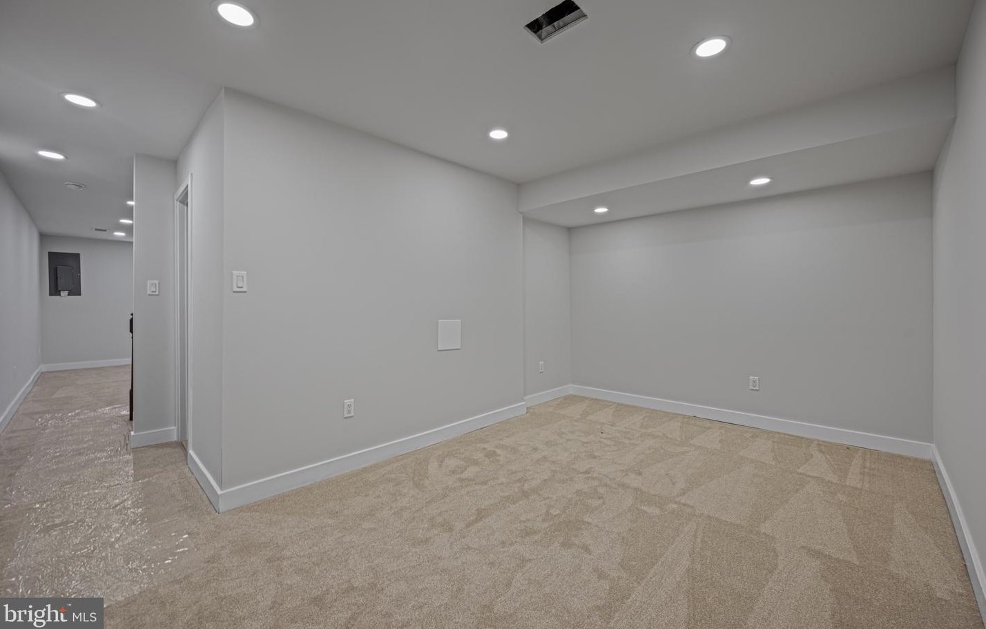 1517 Arbor View Rd, Silver Spring MD  20902-1406 exterior