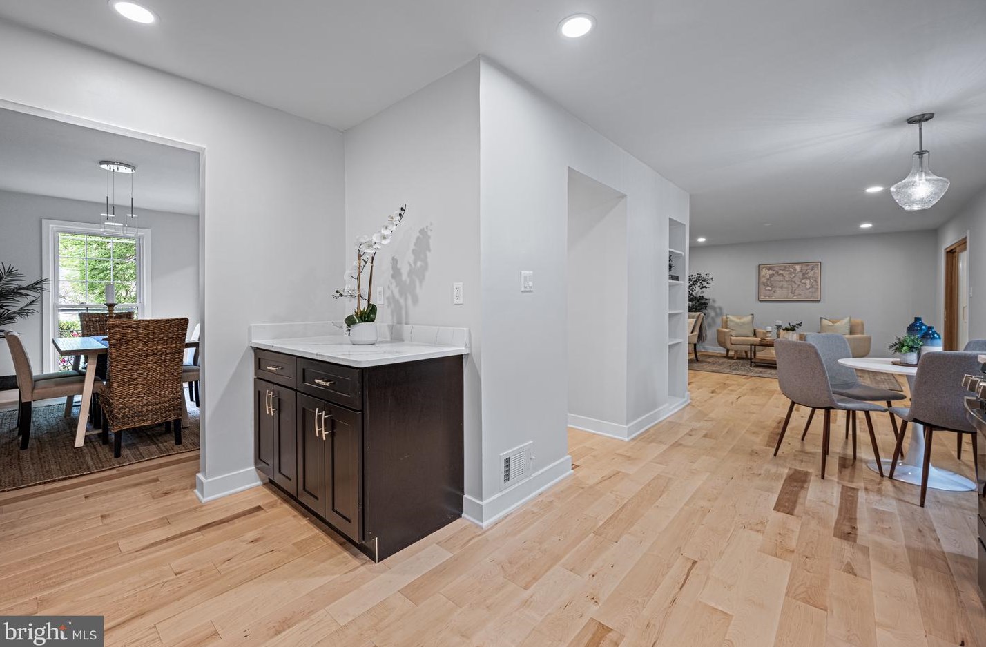 1517 Arbor View Rd, Silver Spring MD  20902-1406 exterior