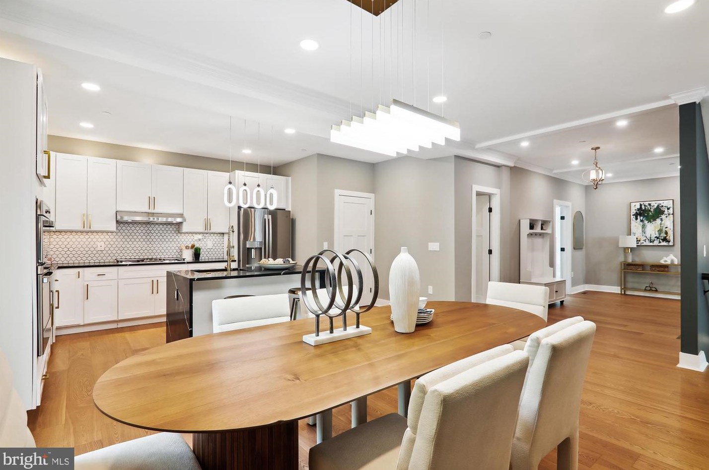 6609 Cockerille Ave, Silver Spring MD  20912-4732 exterior