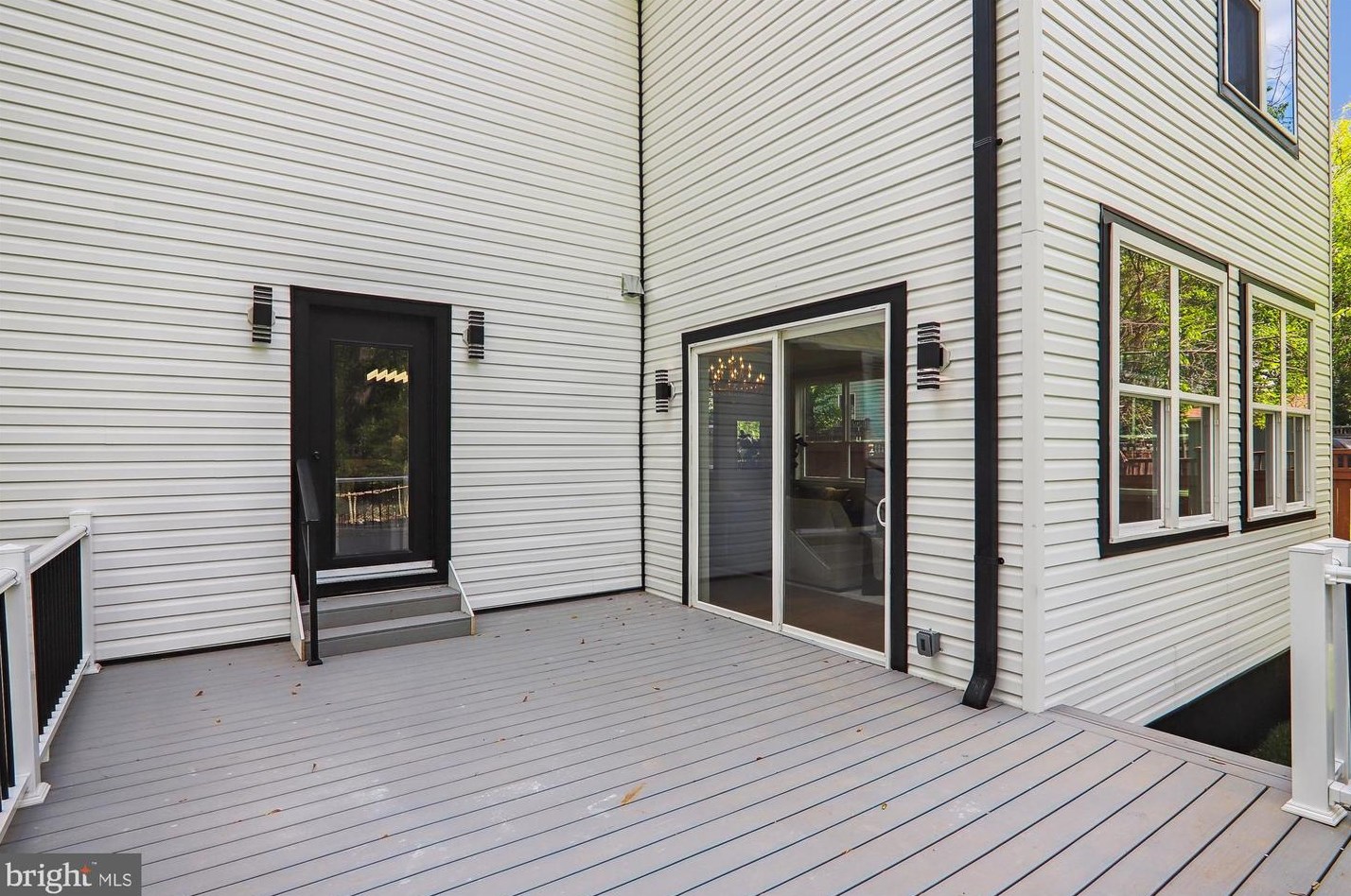 6609 Cockerille Ave, Silver Spring MD  20912-4732 exterior