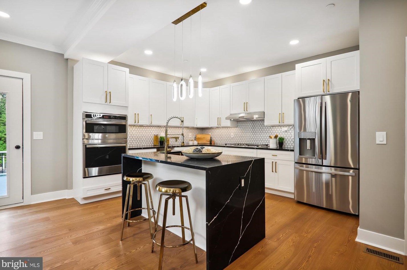 6609 Cockerille Ave, Silver Spring MD  20912-4732 exterior