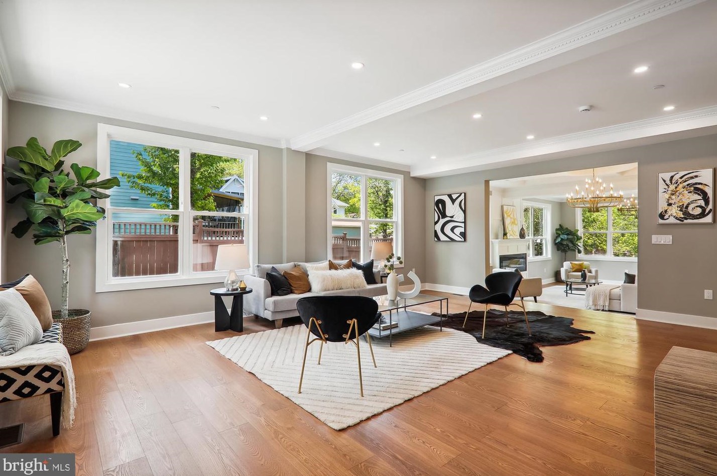 6609 Cockerille Ave, Silver Spring MD  20912-4732 exterior