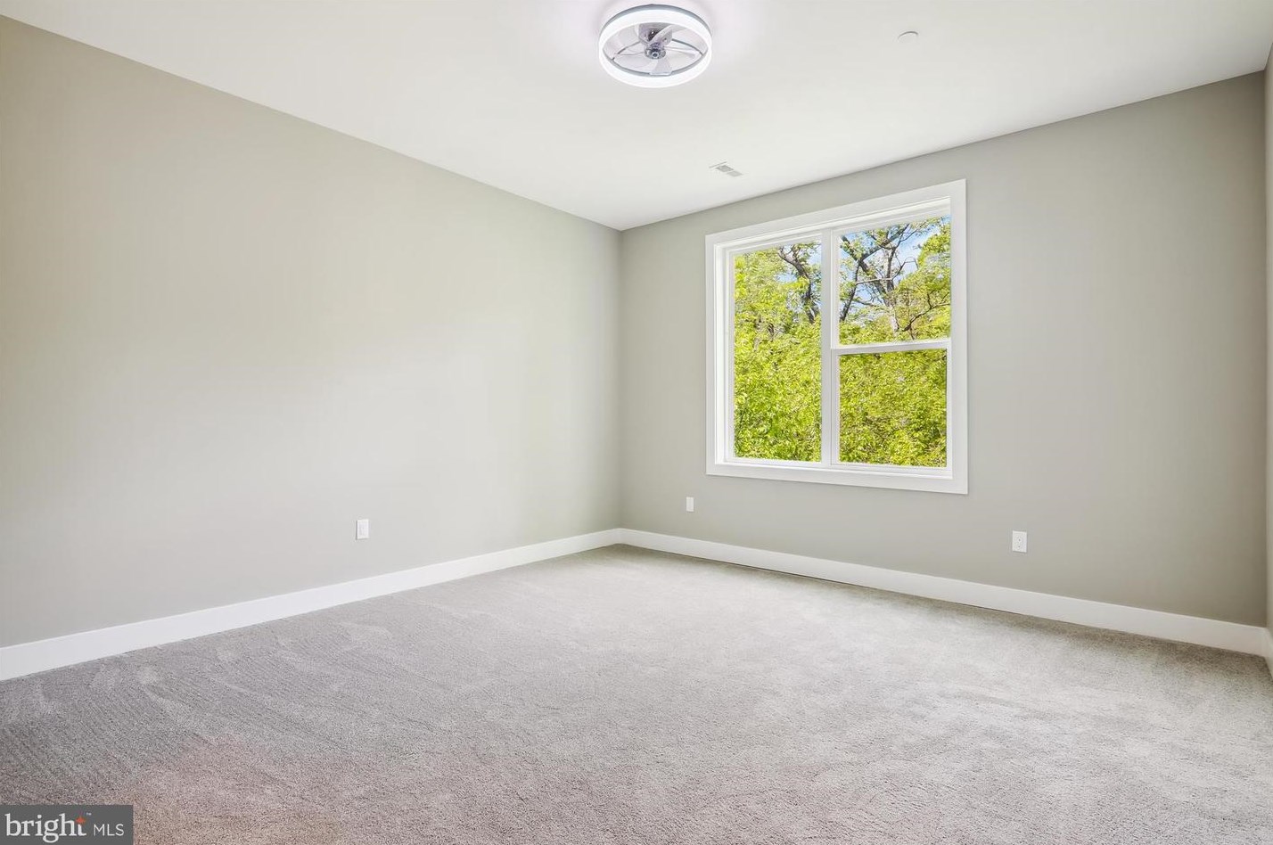 6609 Cockerille Ave, Silver Spring MD  20912-4732 exterior