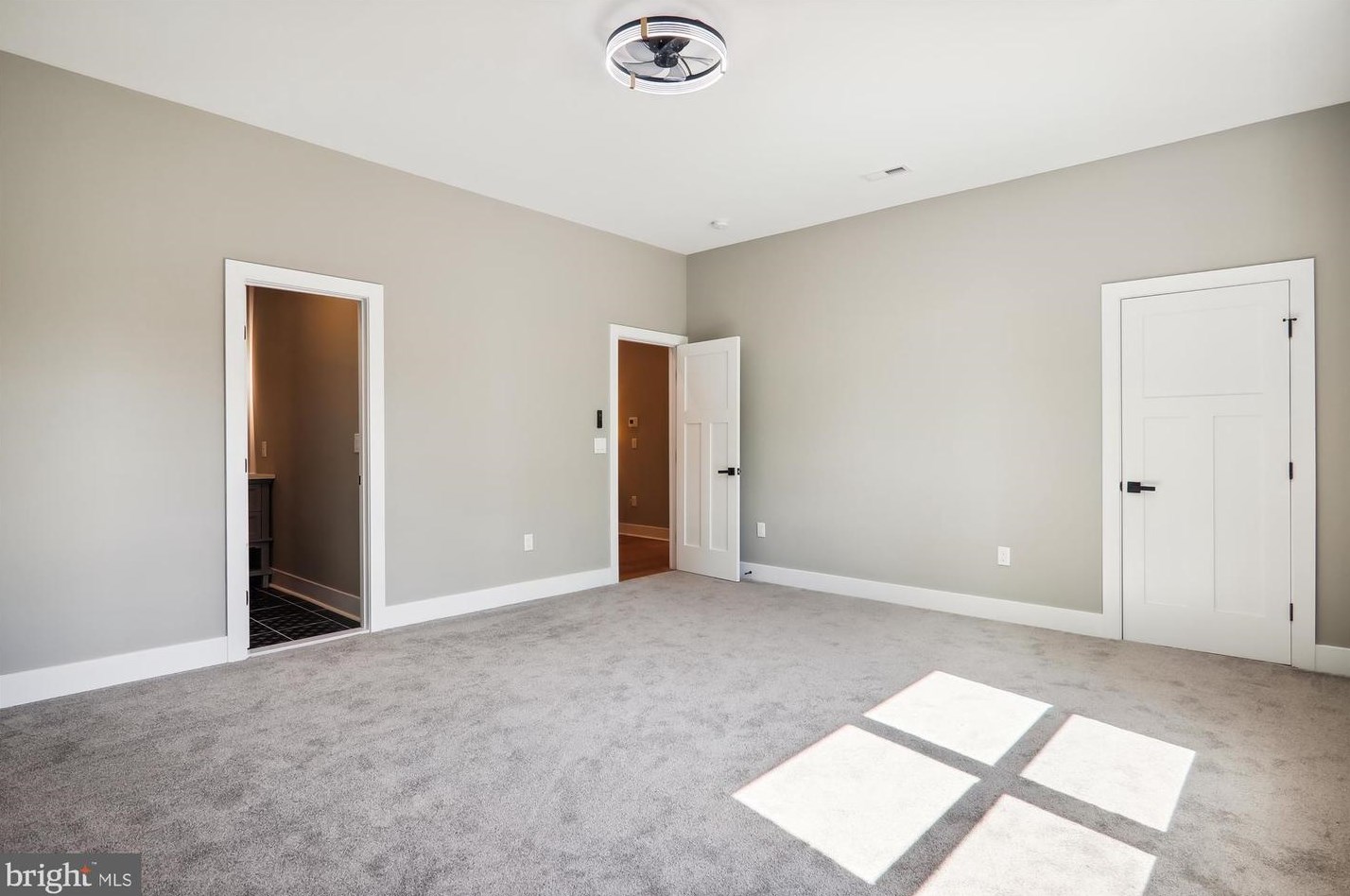 6609 Cockerille Ave, Silver Spring MD  20912-4732 exterior