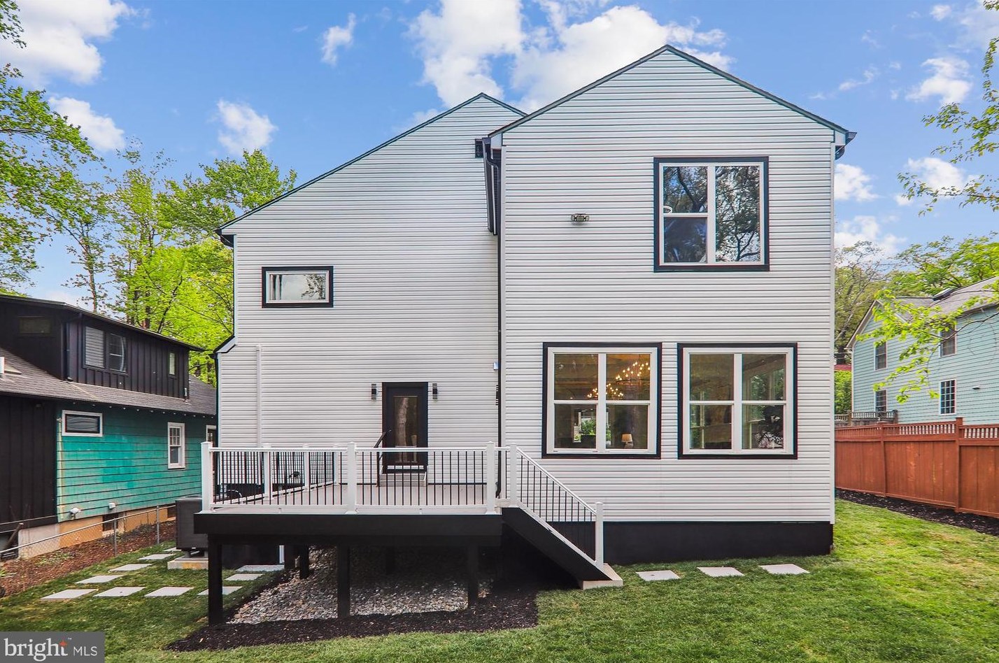 6609 Cockerille Ave, Silver Spring MD  20912-4732 exterior