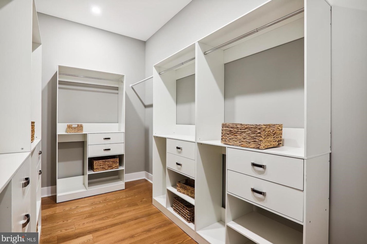 6609 Cockerille Ave, Silver Spring MD  20912-4732 exterior