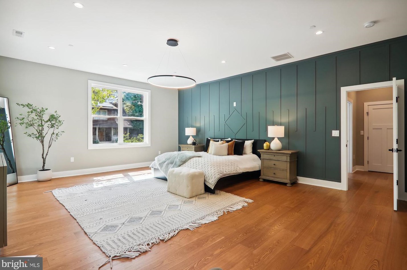 6609 Cockerille Ave, Silver Spring MD  20912-4732 exterior