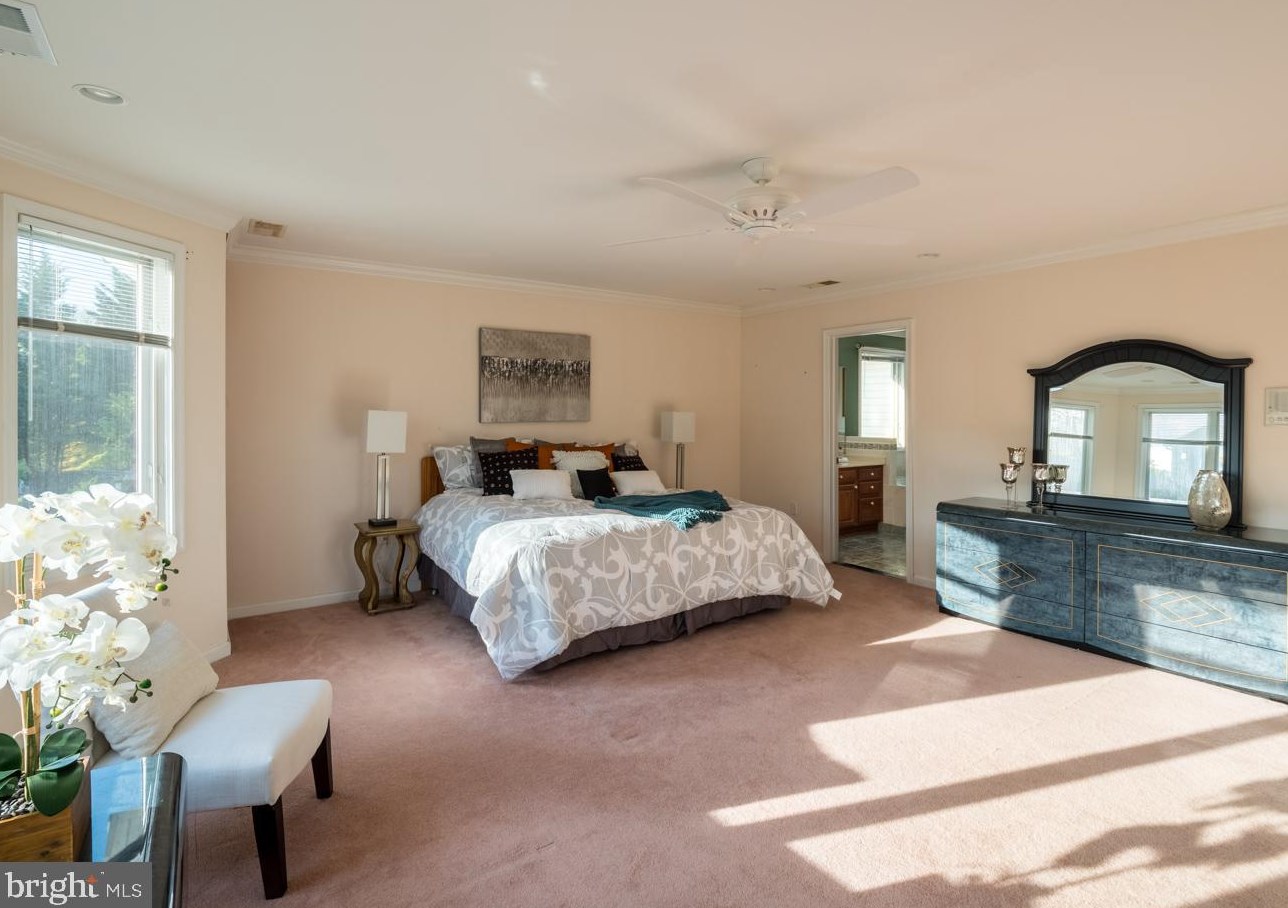 1520 Vivian Pl, Silver Spring MD 20902-3537 exterior