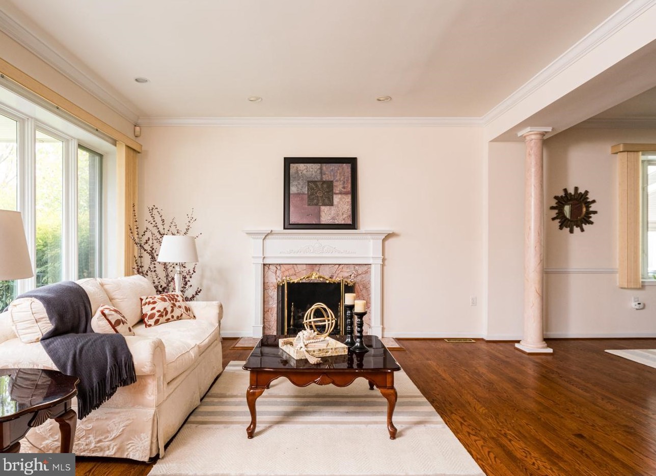 1520 Vivian Pl, Silver Spring MD 20902-3537 exterior