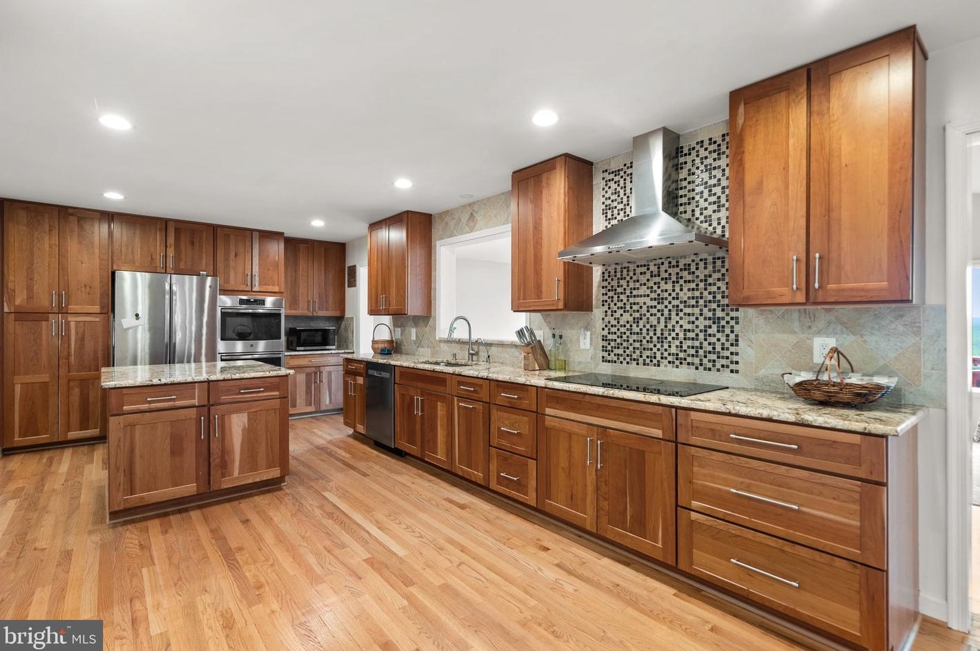 26217 Rudale Dr, Clarksburg MD 20871-9658 exterior