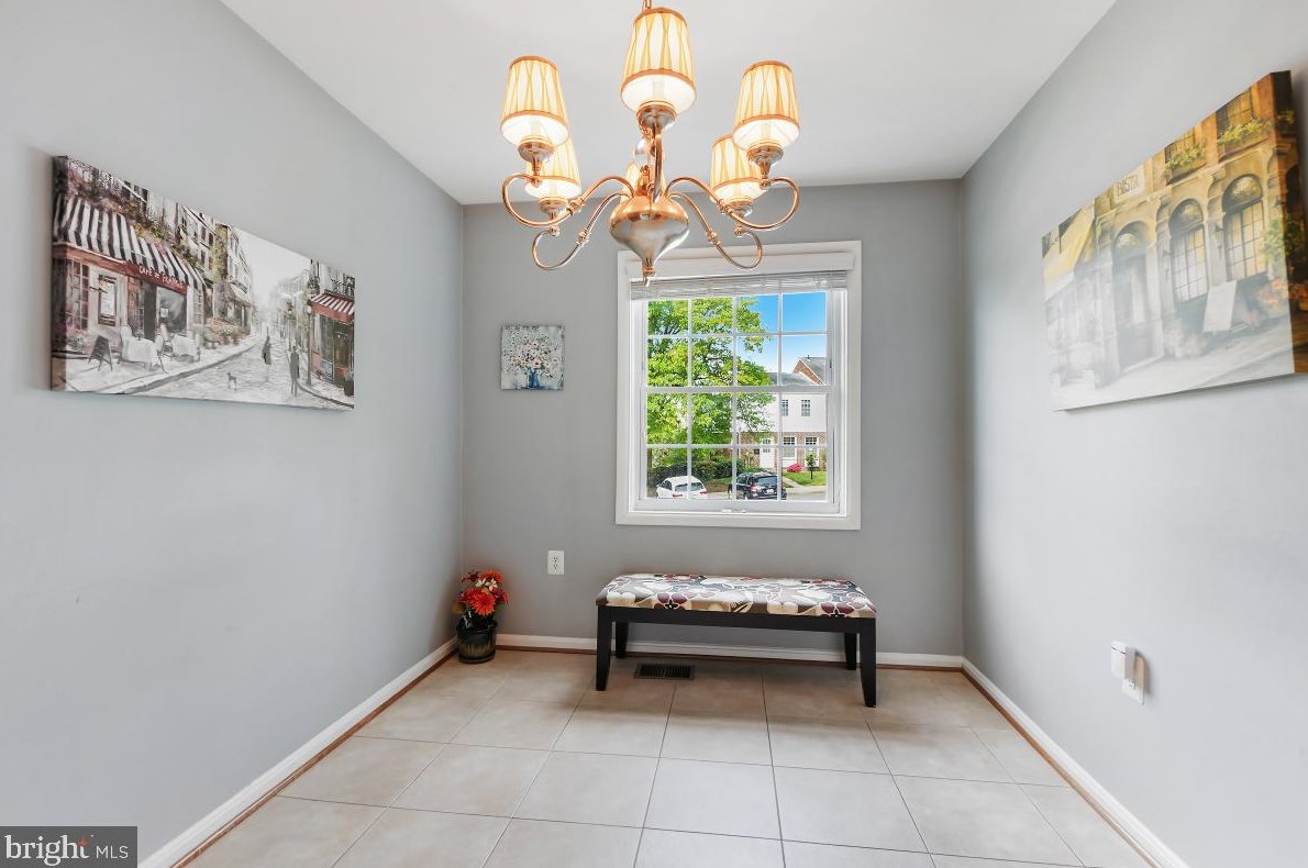 19 Orch Dr, Gaithersburg MD 20878-2221 exterior