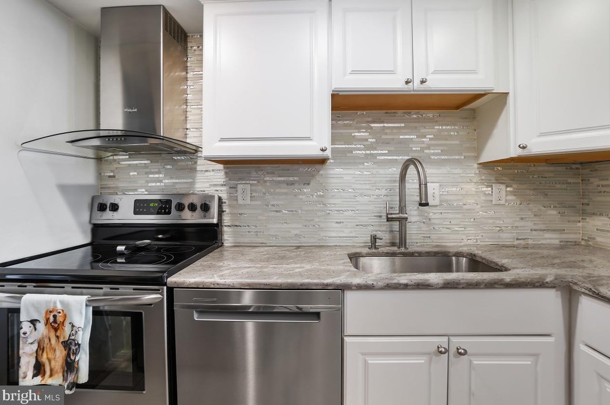 19 Orch Dr, Gaithersburg MD 20878-2221 exterior