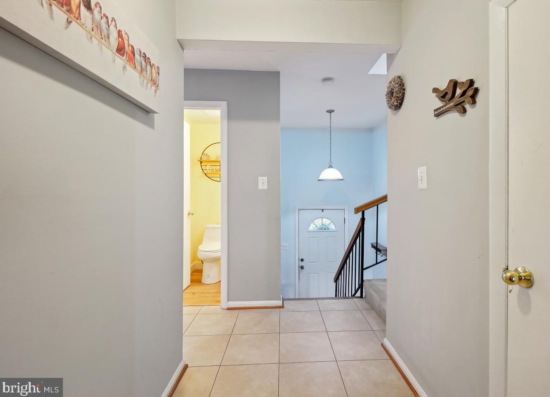 19 Orch Dr, Gaithersburg MD 20878-2221 exterior