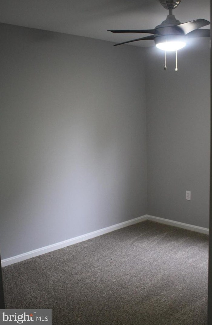 20 Capricorn Ct, Rockville MD 20855-2567 exterior