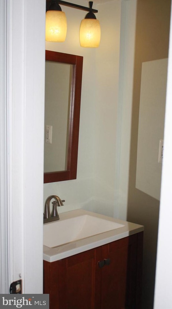 20 Capricorn Ct, Rockville MD 20855-2567 exterior