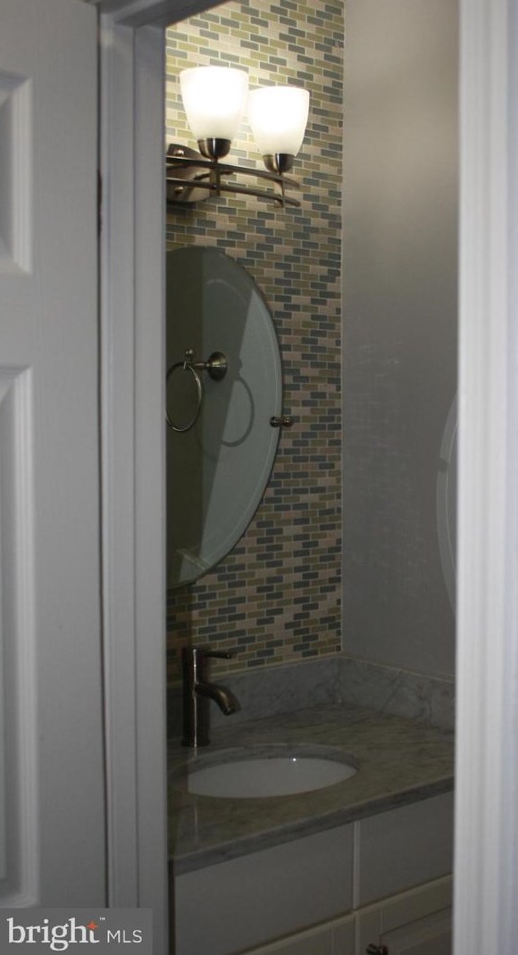 20 Capricorn Ct, Rockville MD 20855-2567 exterior