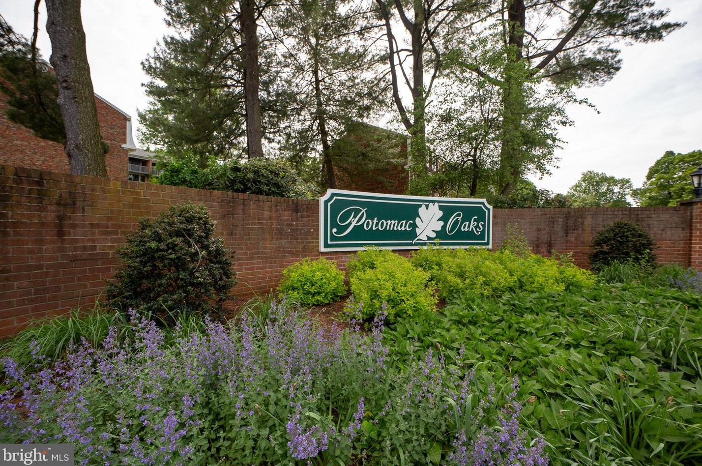 716 Quince Orchard Blvd, Gaithersburg MD  20878-1546 exterior