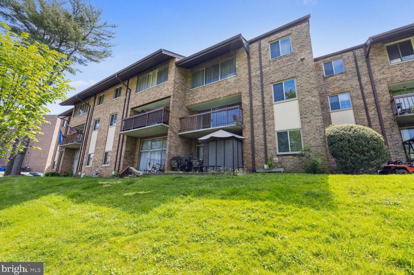 9924 Walker House Rd, Gaithersburg MD 20886-0510 exterior