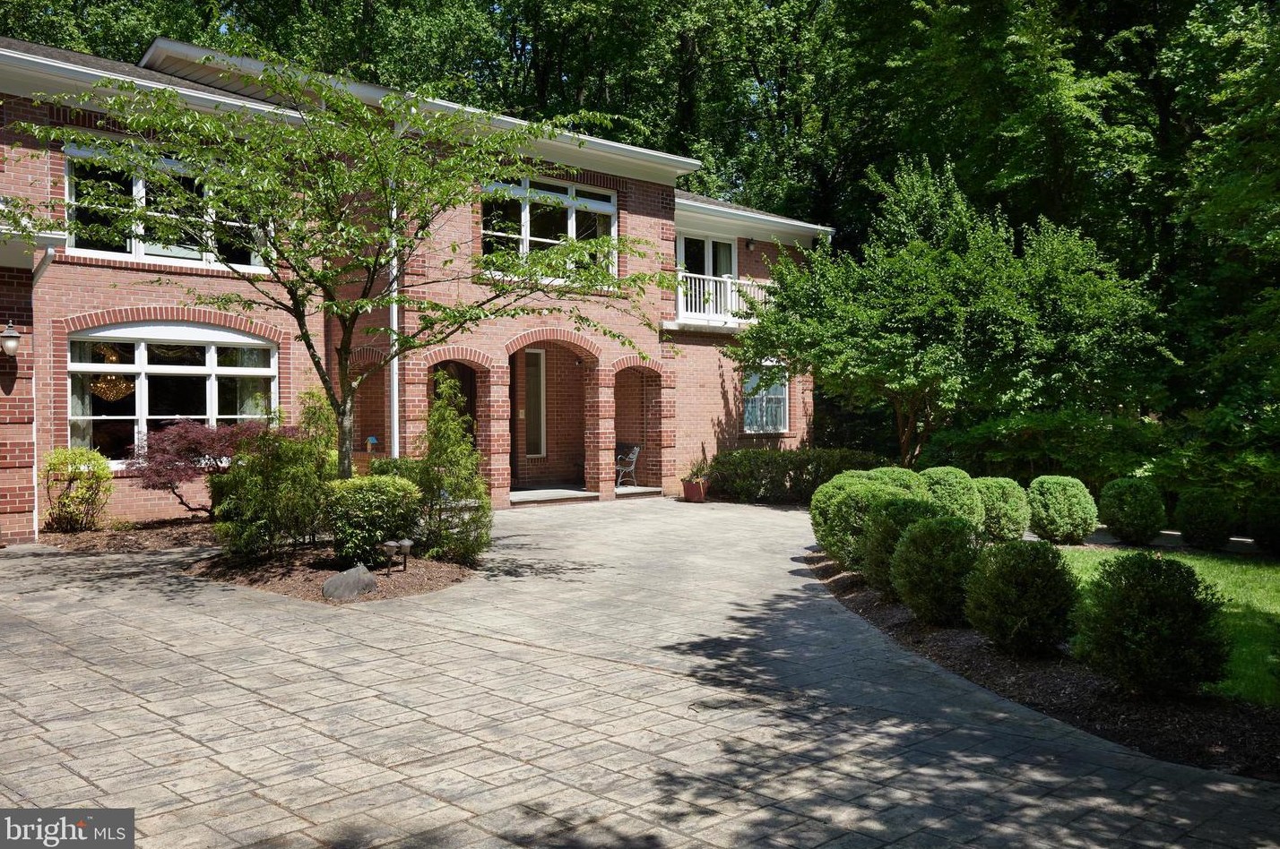 8505 Carlynn Dr, Bethesda MD 20817-4310 exterior