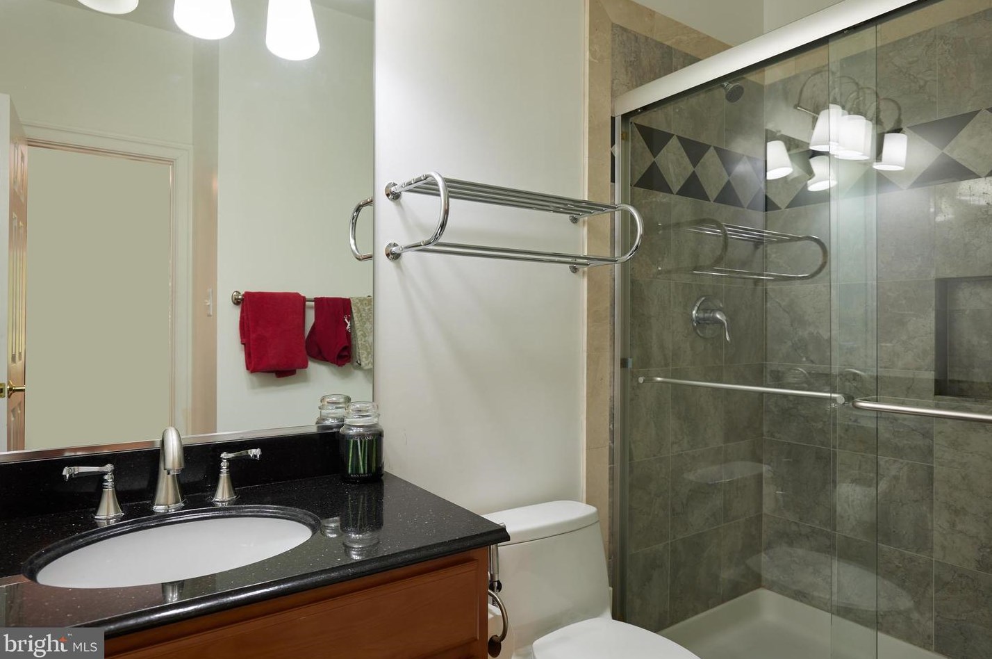 8505 Carlynn Dr, Bethesda MD 20817-4310 exterior