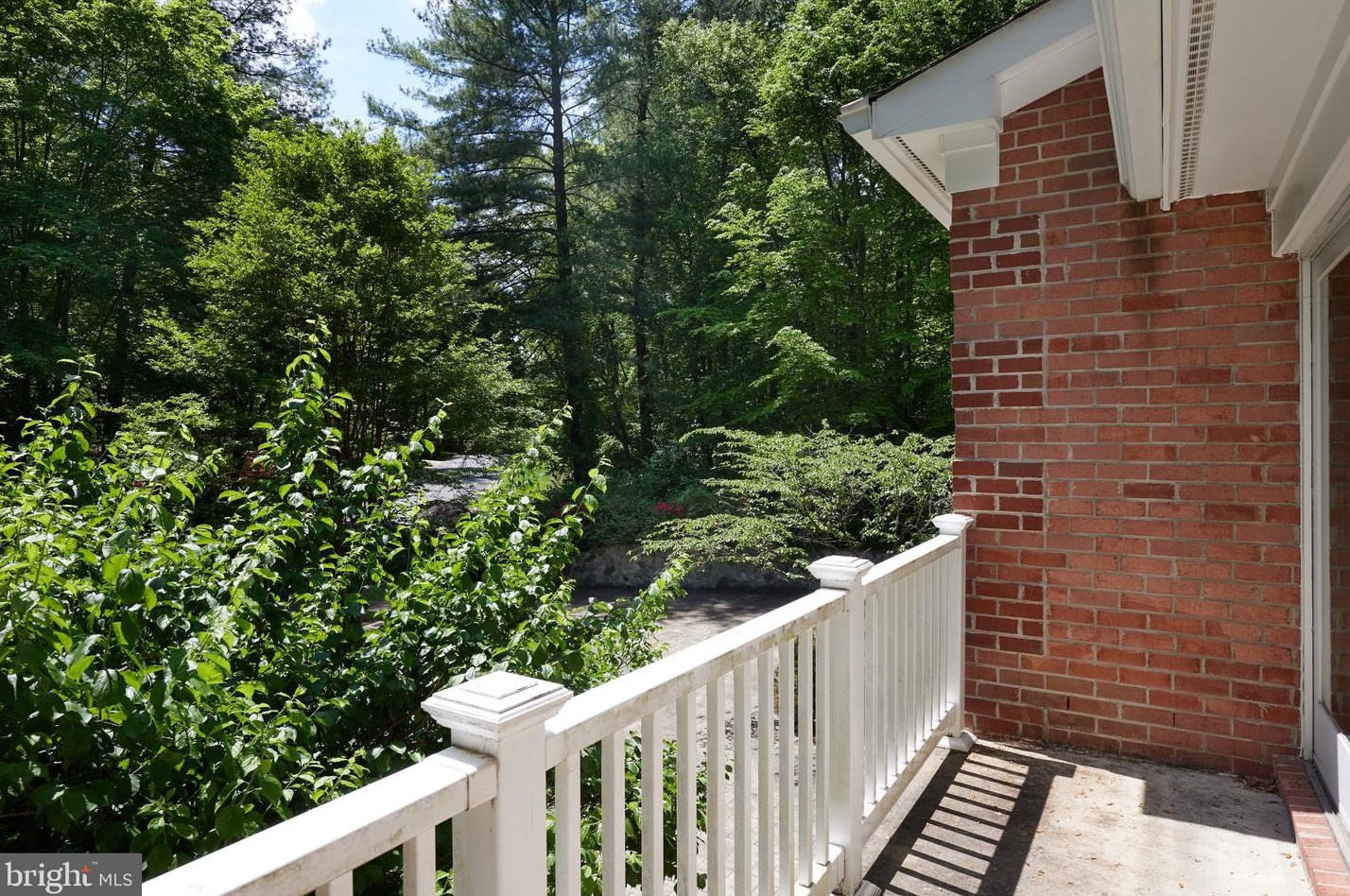 8505 Carlynn Dr, Bethesda MD 20817-4310 exterior