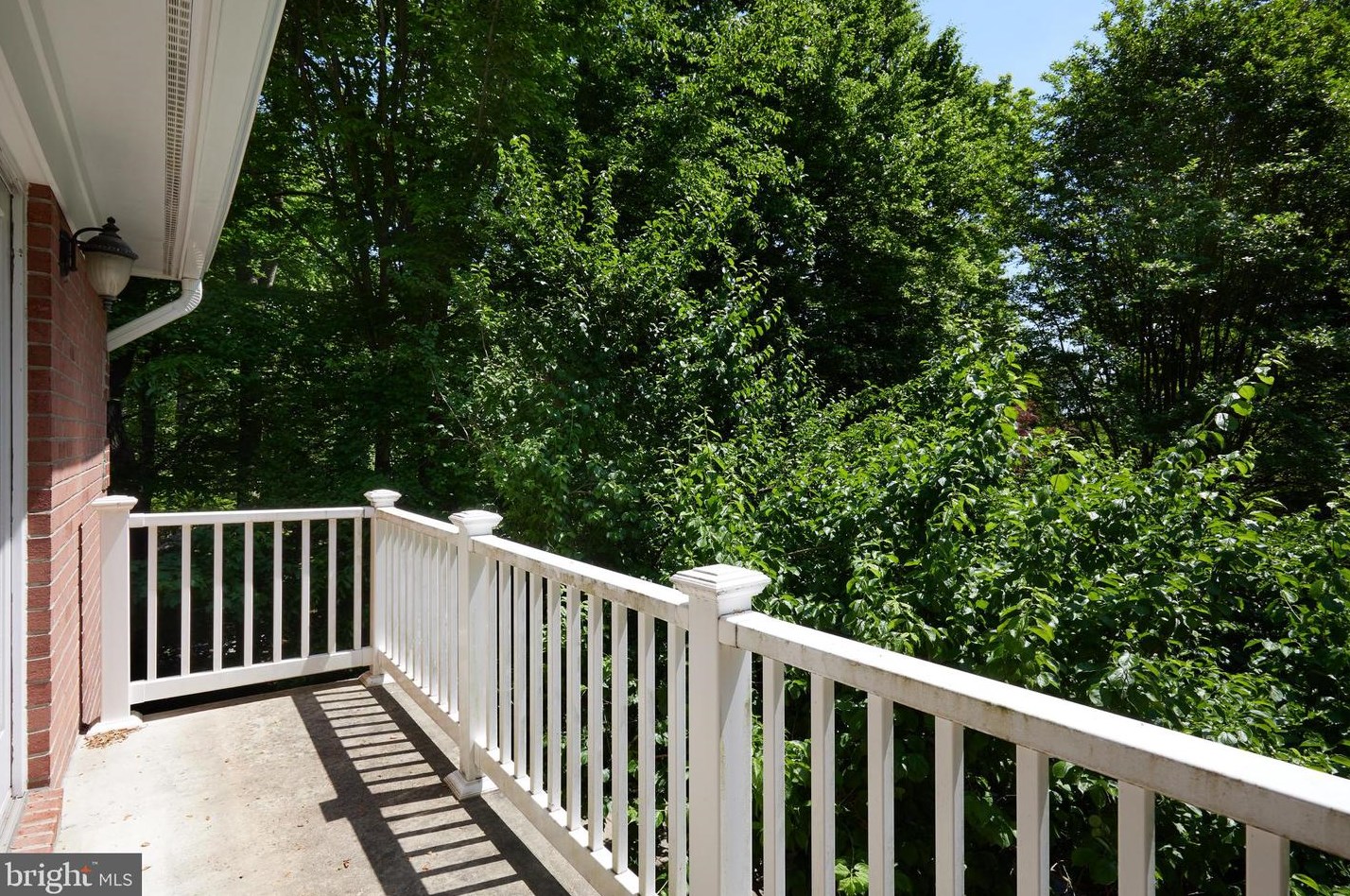 8505 Carlynn Dr, Bethesda MD 20817-4310 exterior