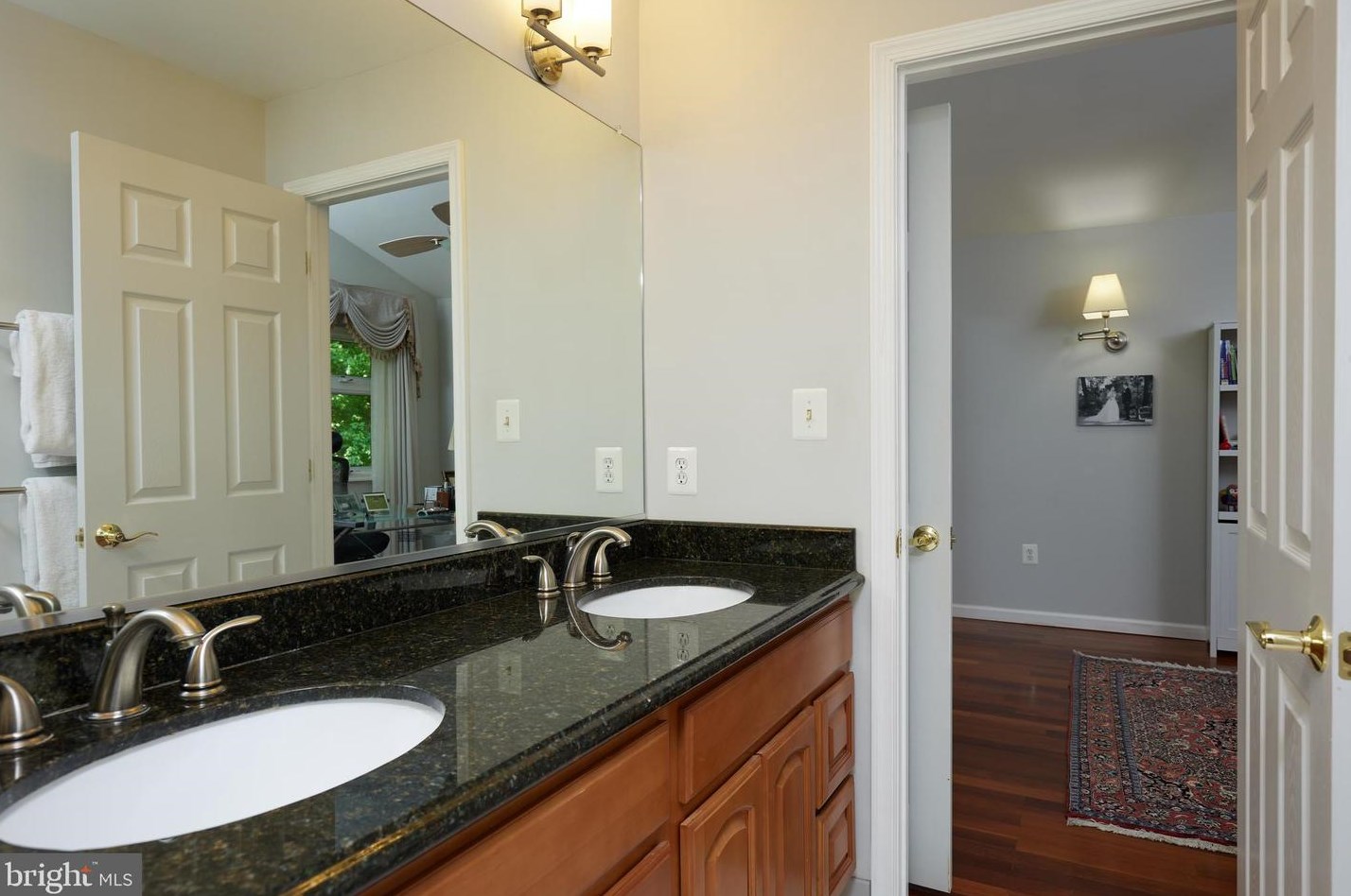 8505 Carlynn Dr, Bethesda MD 20817-4310 exterior