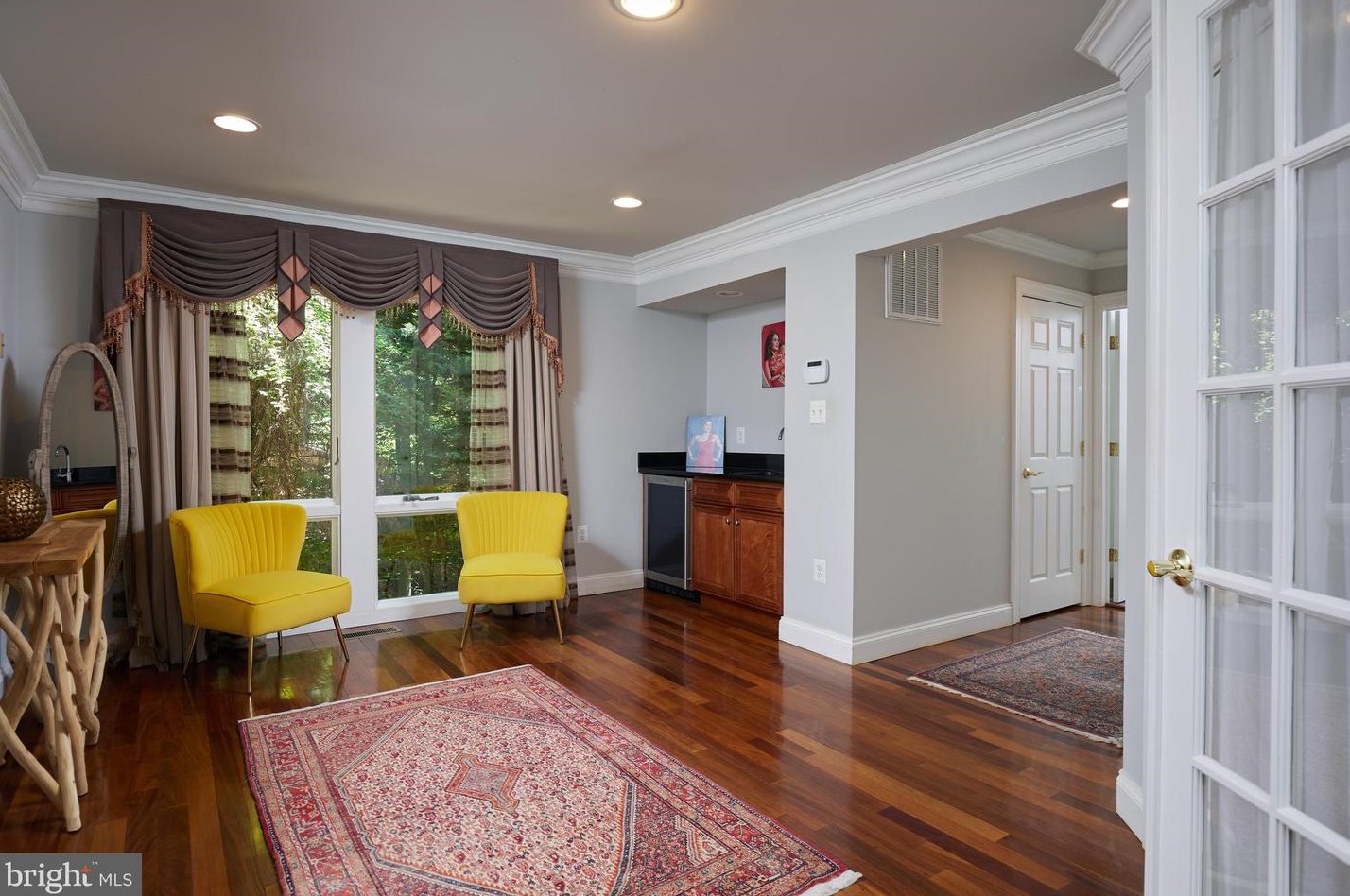 8505 Carlynn Dr, Bethesda MD 20817-4310 exterior