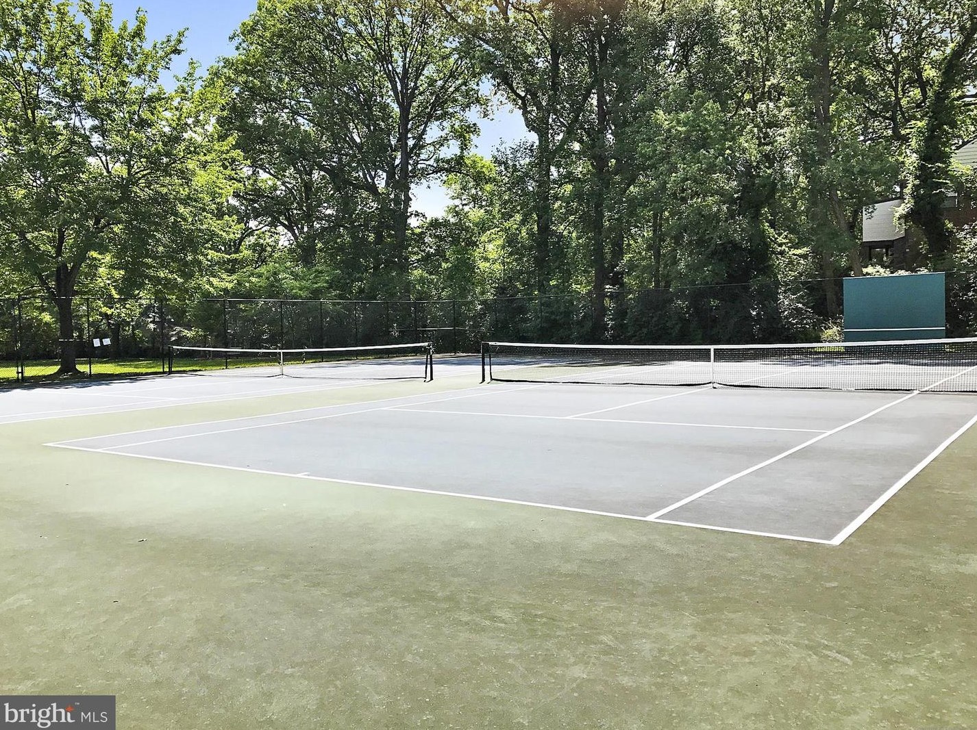 7902 Glenside Dr, Silver Spring MD 20912-7327 exterior