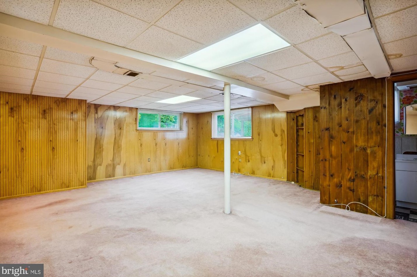 7902 Glenside Dr, Silver Spring MD 20912-7327 exterior