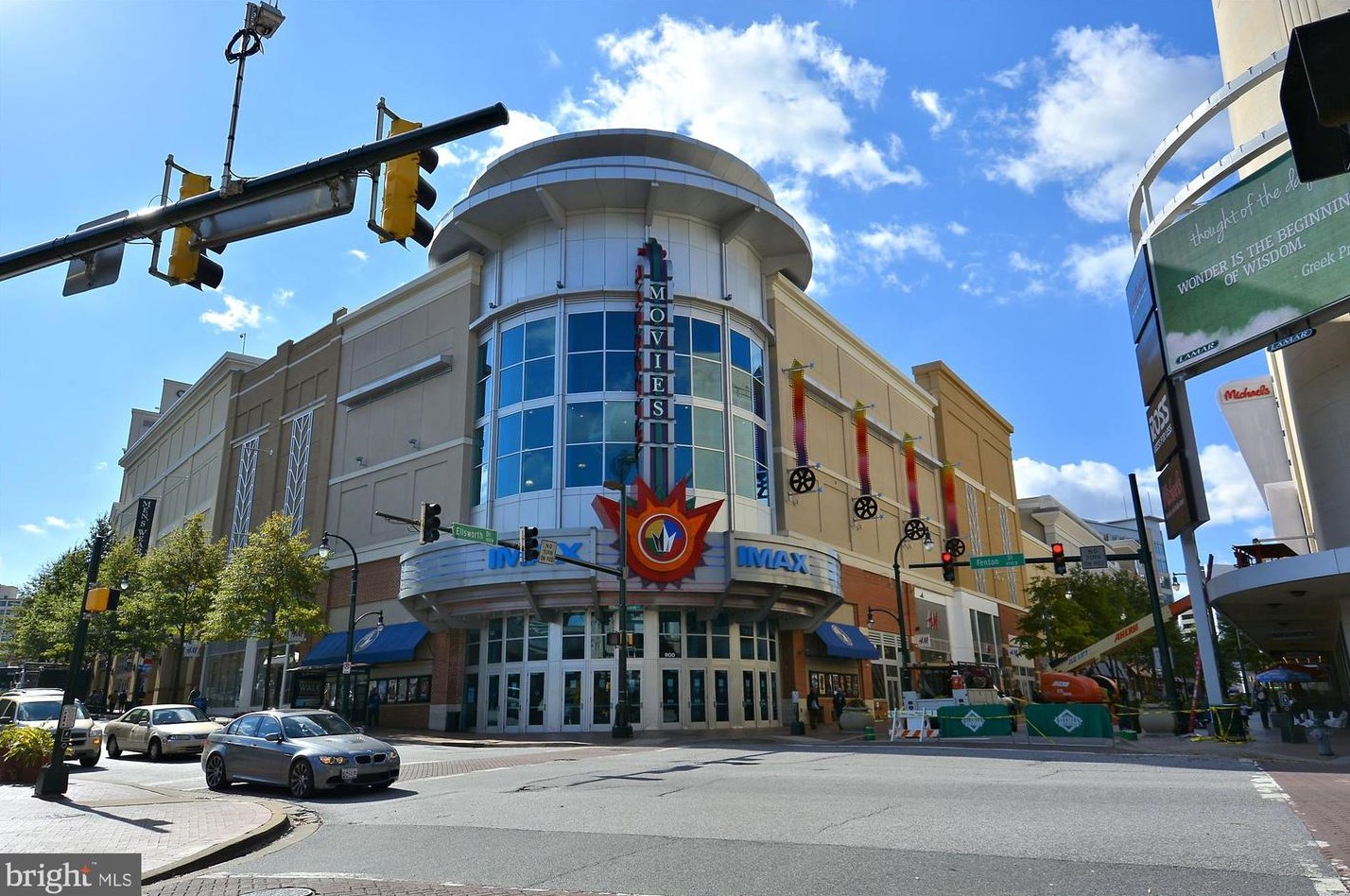 7902 Glenside Dr, Silver Spring MD 20912-7327 exterior