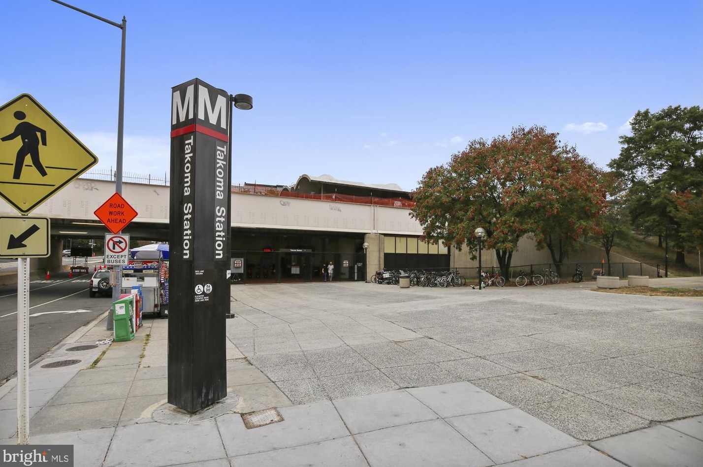 7902 Glenside Dr, Silver Spring MD 20912-7327 exterior