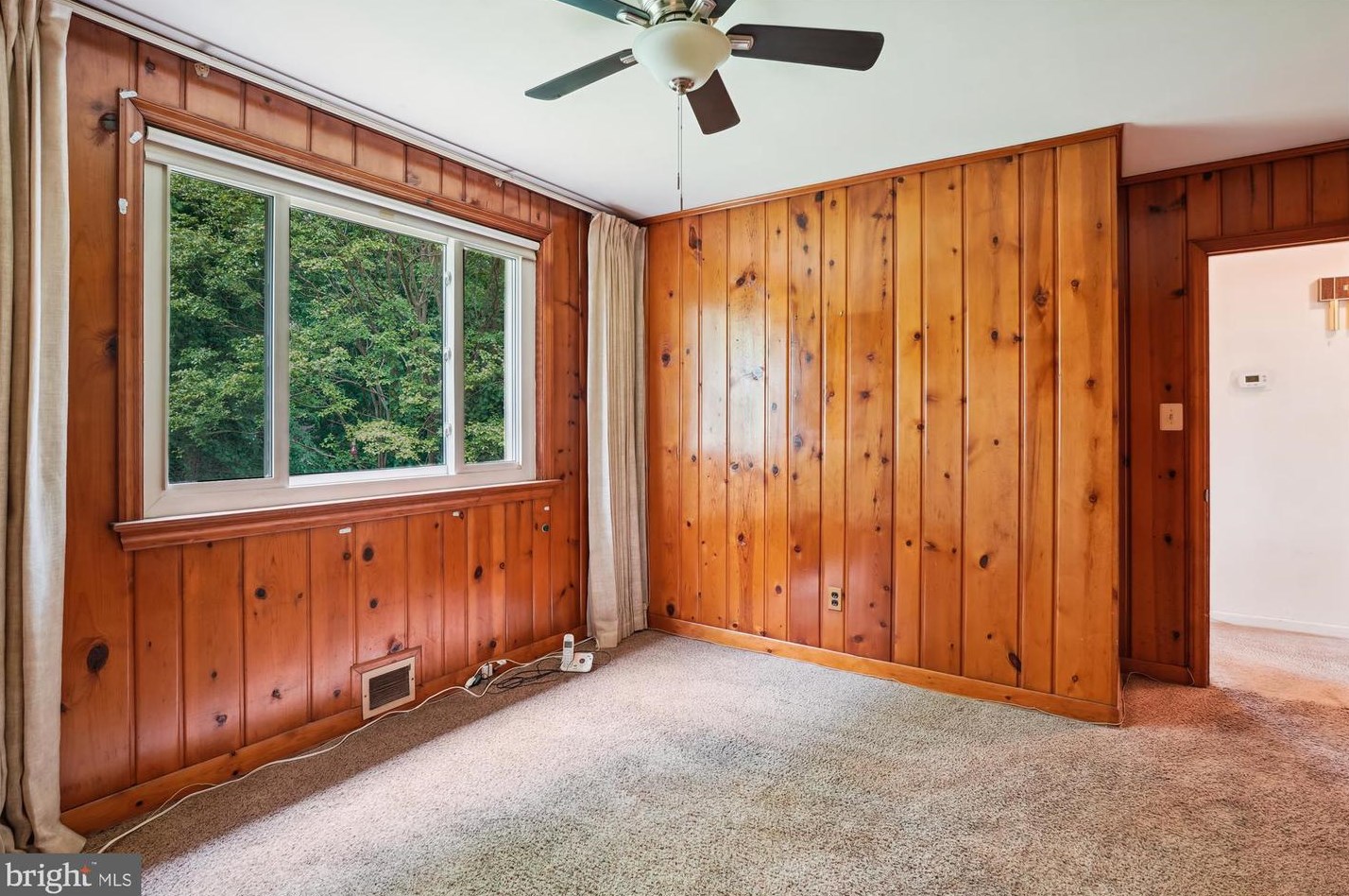 7902 Glenside Dr, Silver Spring MD 20912-7327 exterior