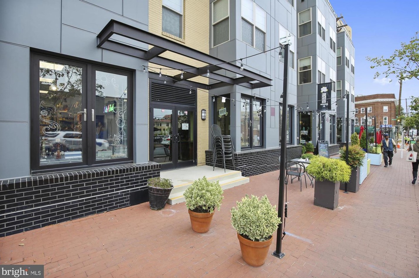 7902 Glenside Dr, Silver Spring MD 20912-7327 exterior