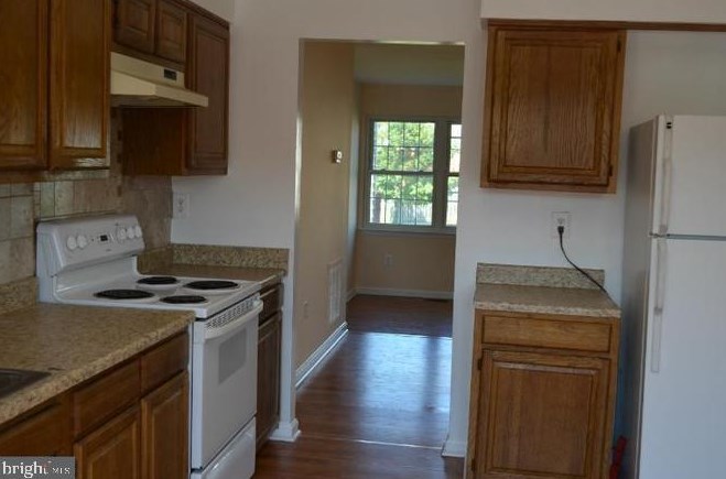 2702 Sweet Clover Ct, Silver Spring MD  20904-1886 exterior