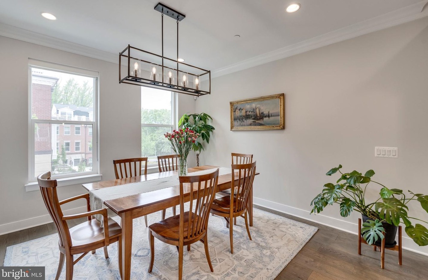 10294 Grosvenor Pl, Rockville MD 20852 exterior