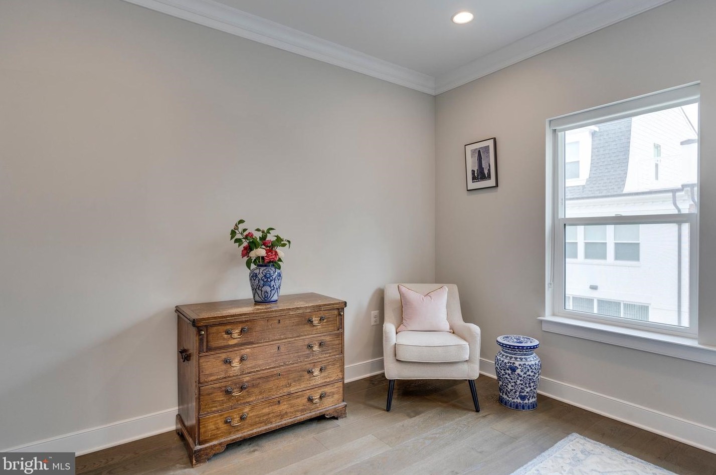 10294 Grosvenor Pl, Rockville MD 20852 exterior