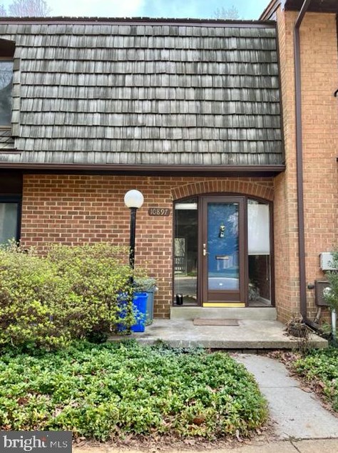 10897 Deborah Dr, Rockville MD  20854-2716 exterior