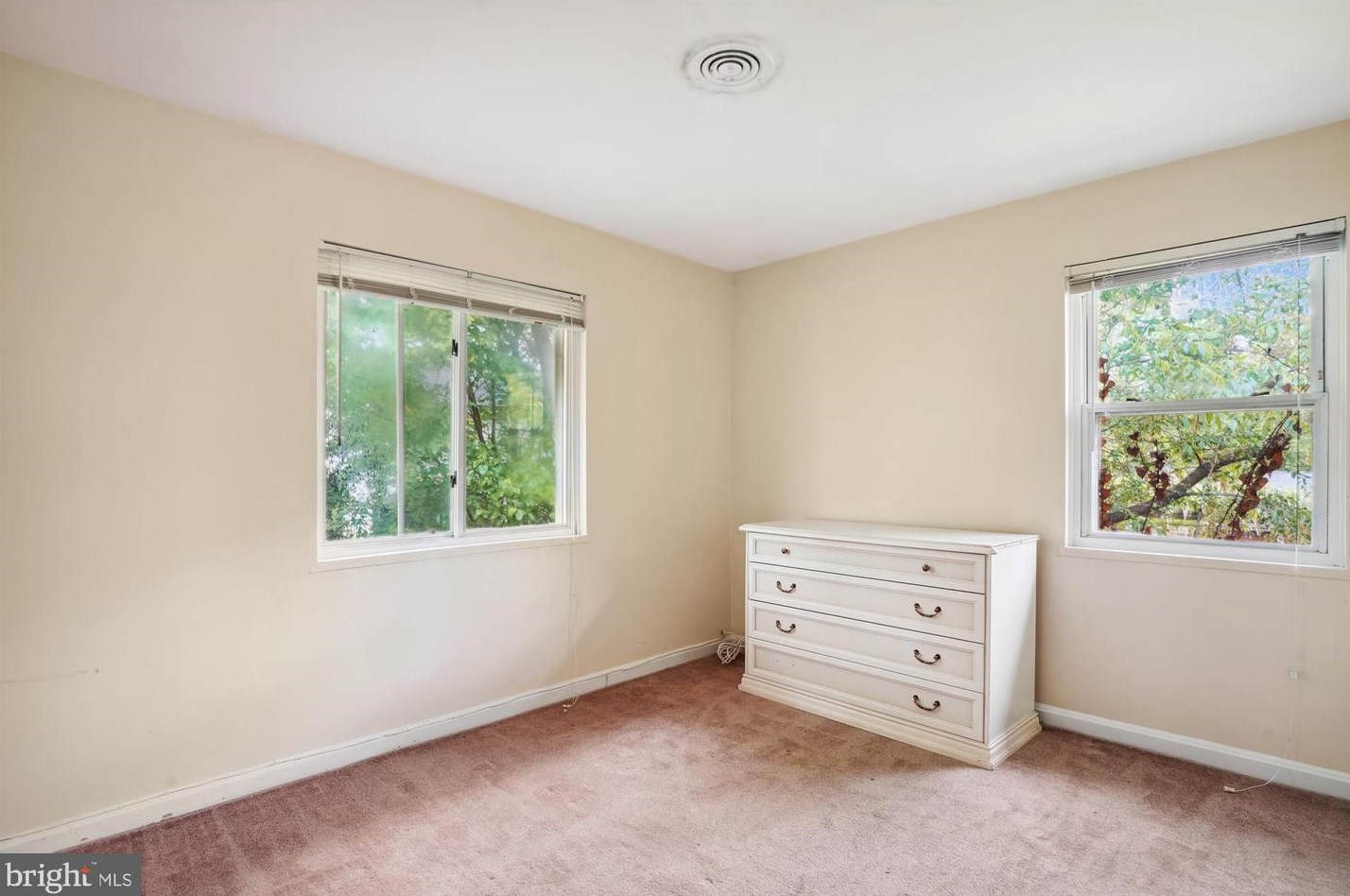 2302 Eccleston St, Silver Spring MD 20902-4830 exterior