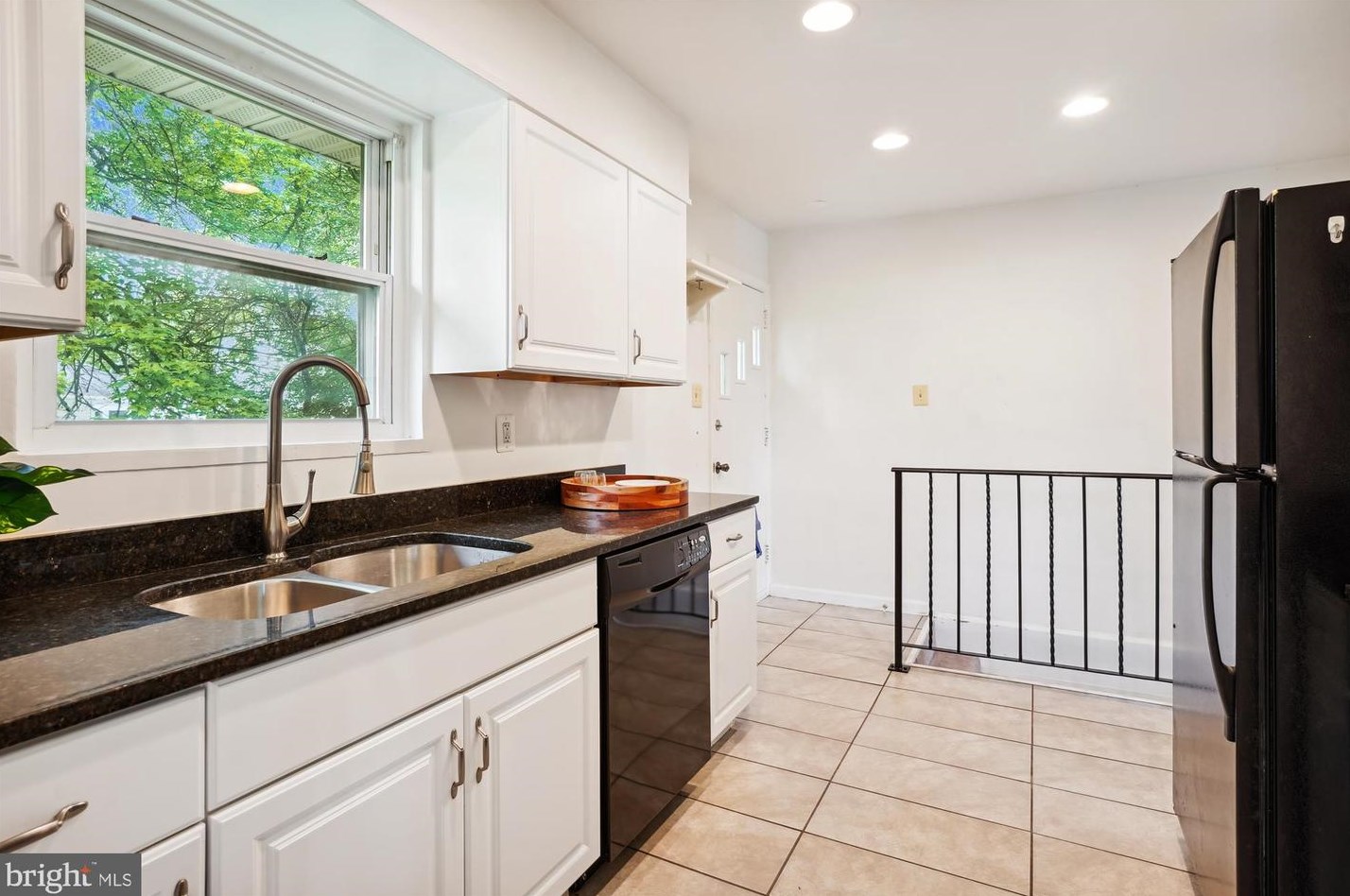 2302 Eccleston St, Silver Spring MD 20902-4830 exterior