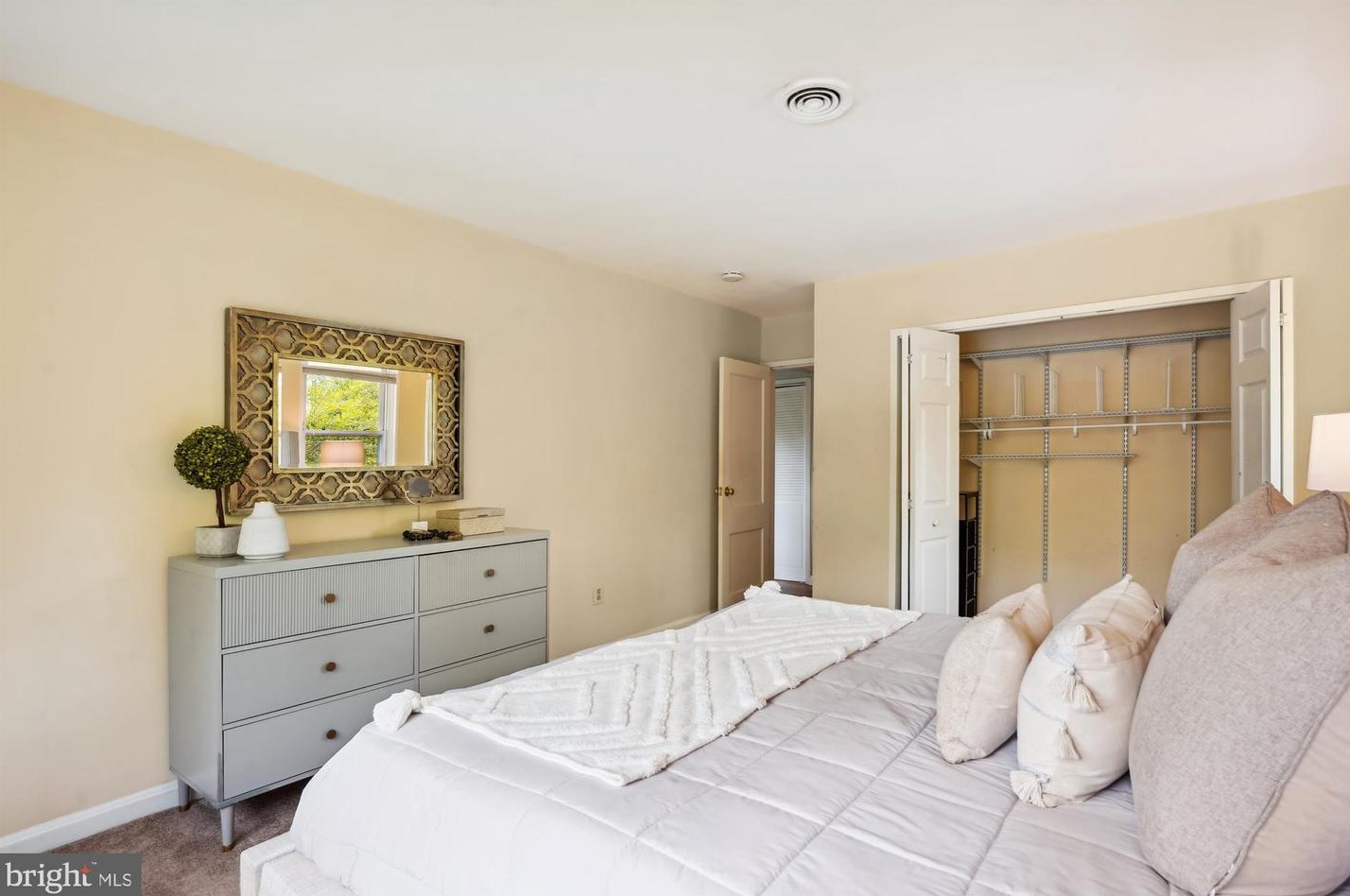 2302 Eccleston St, Silver Spring MD 20902-4830 exterior